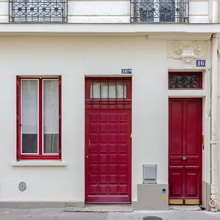 Appartamento Duplex And Private Patio At Eiffel Tower Parigi